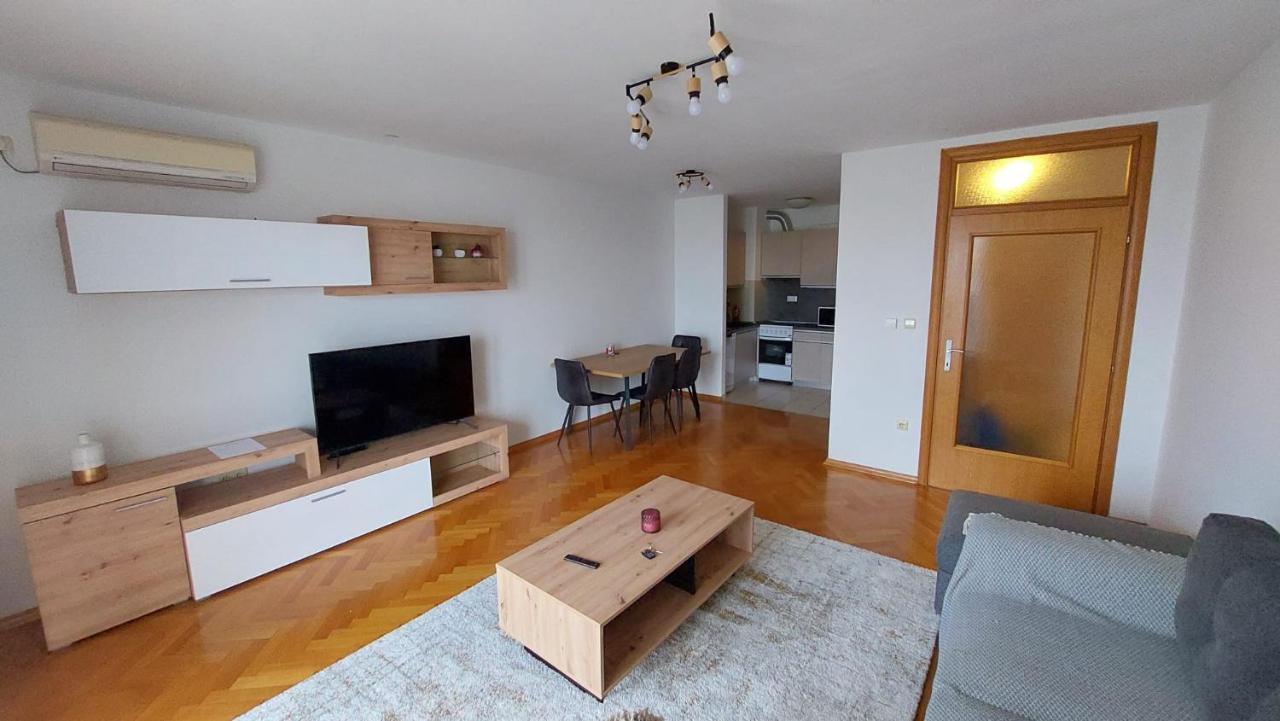 Med Man Apartmani Slavonski Brod Luaran gambar