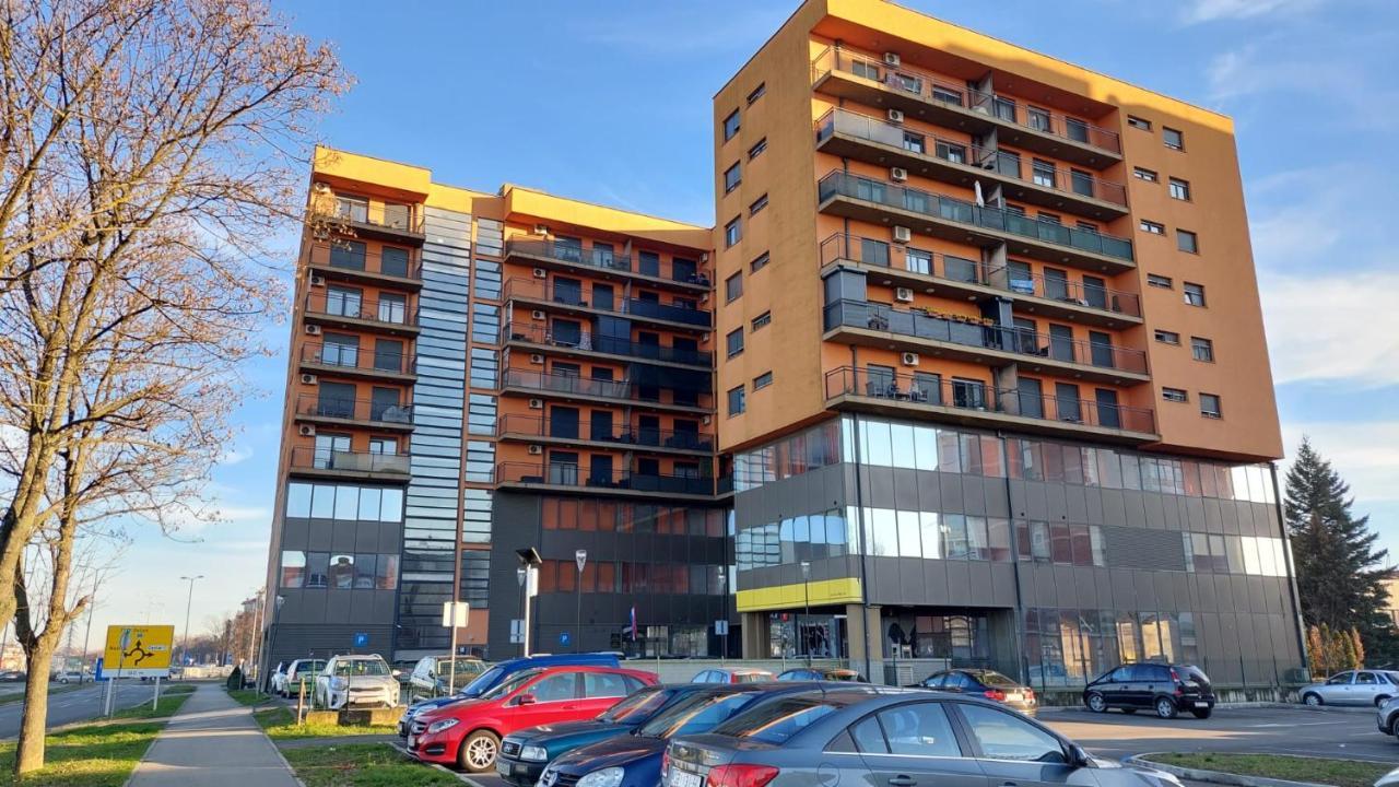 Med Man Apartmani Slavonski Brod Luaran gambar
